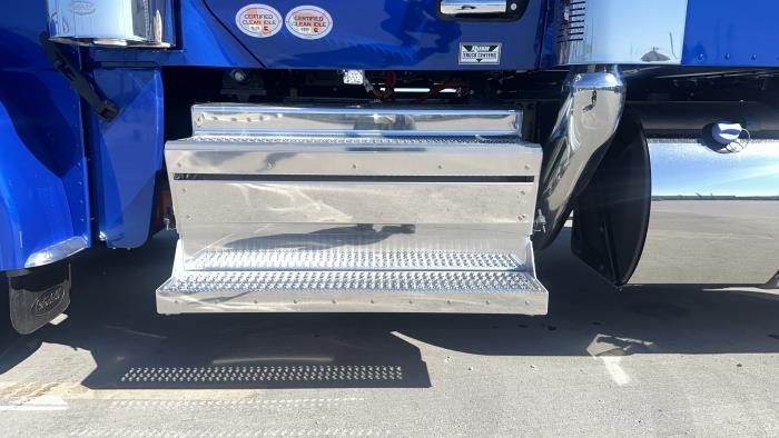 2026 Peterbilt 589-13