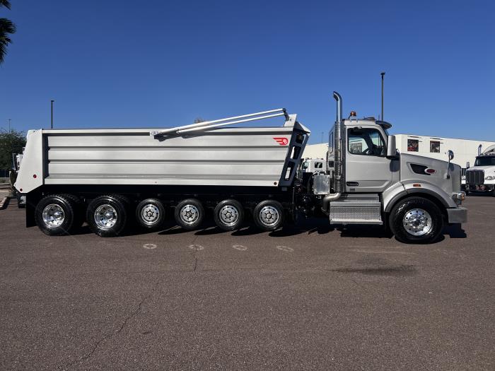 2025 Peterbilt 567-2