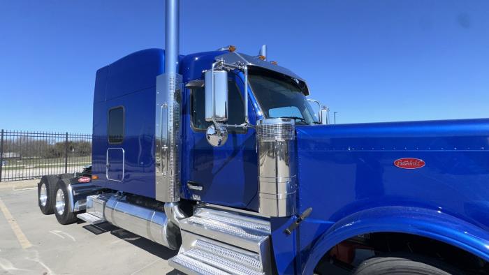 2026 Peterbilt 589-22