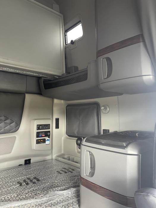 2026 International LT625-7