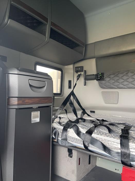 2026 International LT625-10