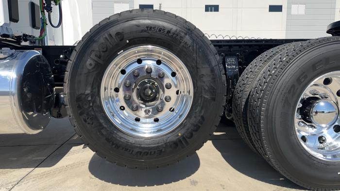 2026 Peterbilt 589-12