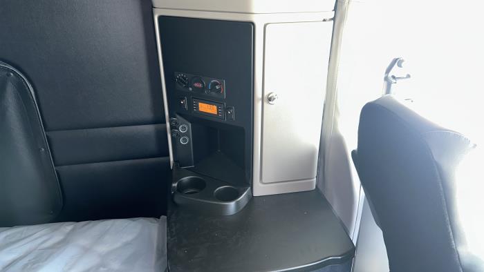 2026 Peterbilt 589-36