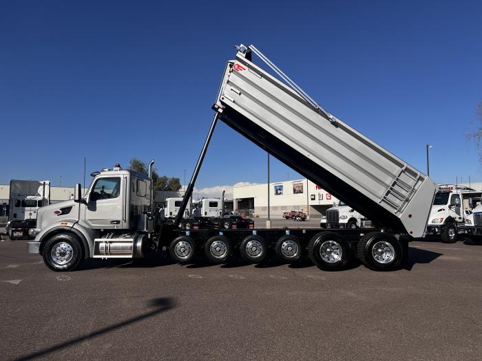 2025 Peterbilt 567-3