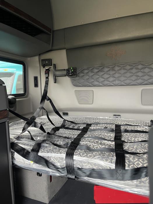 2026 International LT625-4