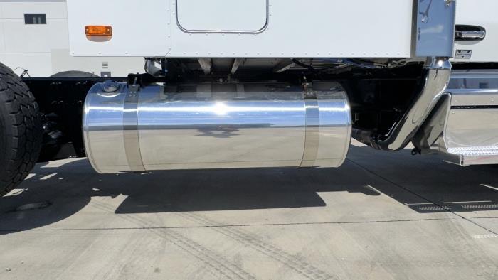 2026 Peterbilt 589-22