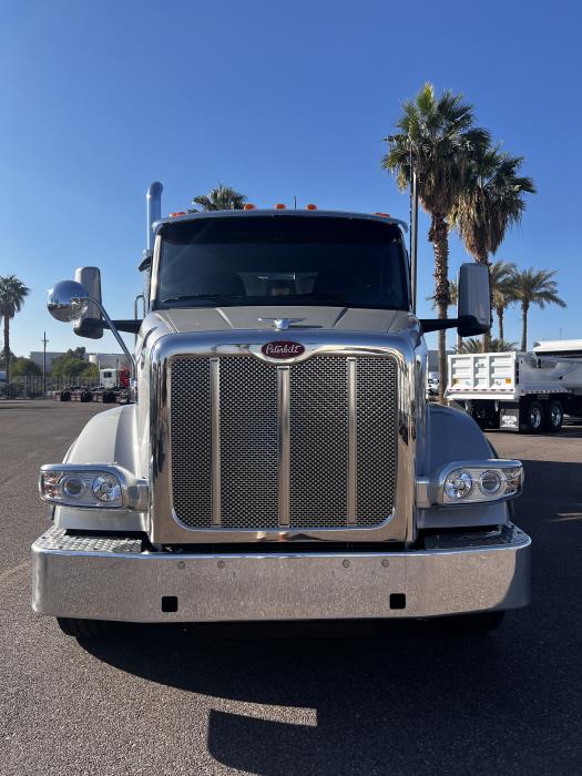 2025 Peterbilt 567-11