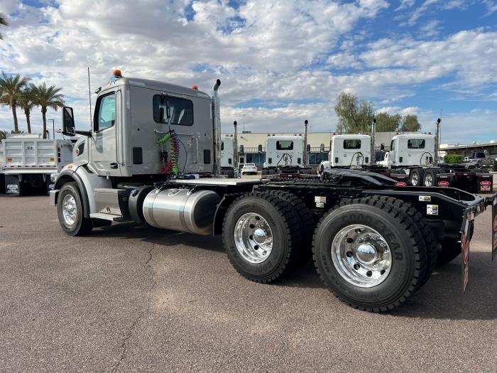 2026 Peterbilt 567-3