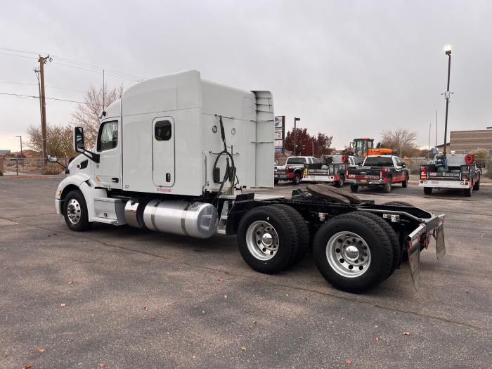 2022 Peterbilt 579-2
