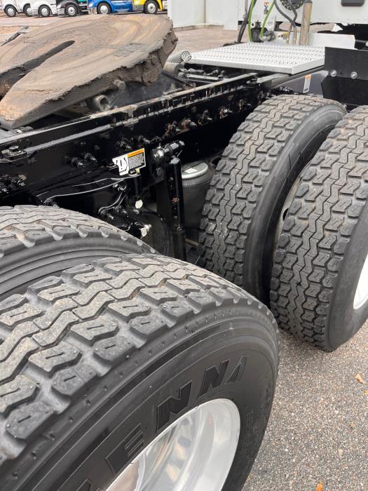 2022 Peterbilt 579-21