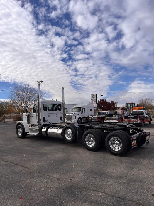 2026 Peterbilt 589-2