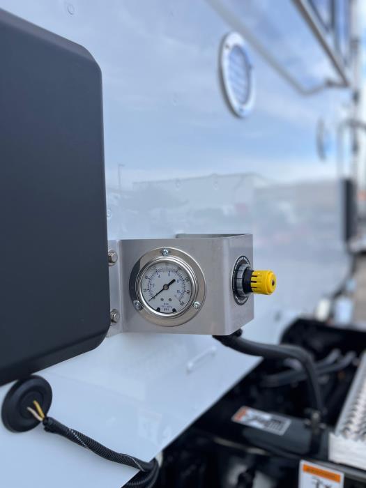 2026 Peterbilt 589-10