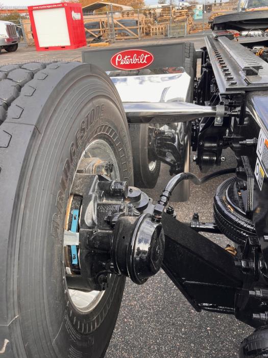 2026 Peterbilt 589-15