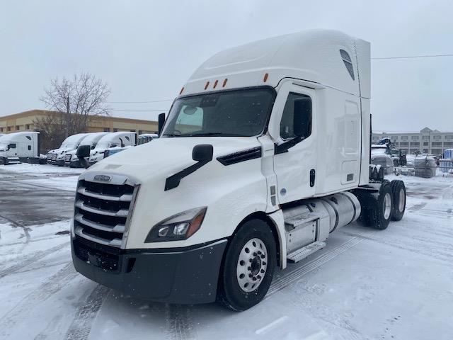2020 Freightliner Cascadia-1