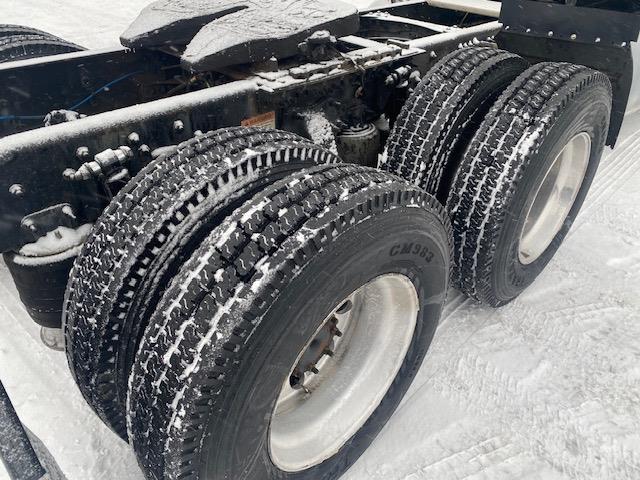 2020 Freightliner Cascadia-7