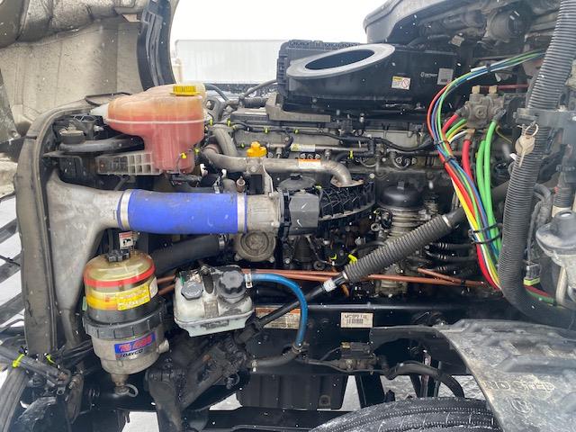 2020 Freightliner Cascadia-10