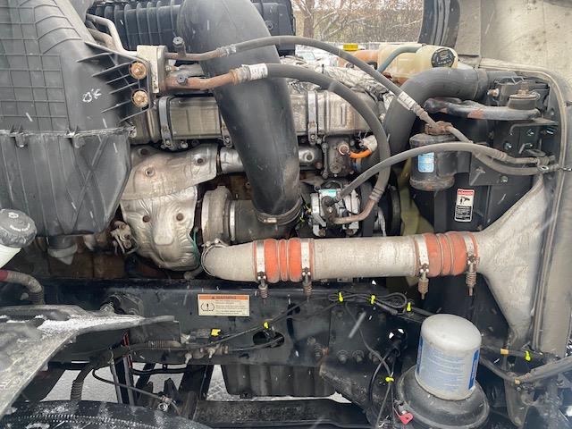 2020 Freightliner Cascadia-12