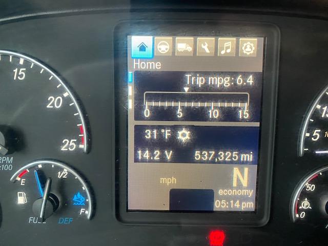 2020 Freightliner Cascadia-24