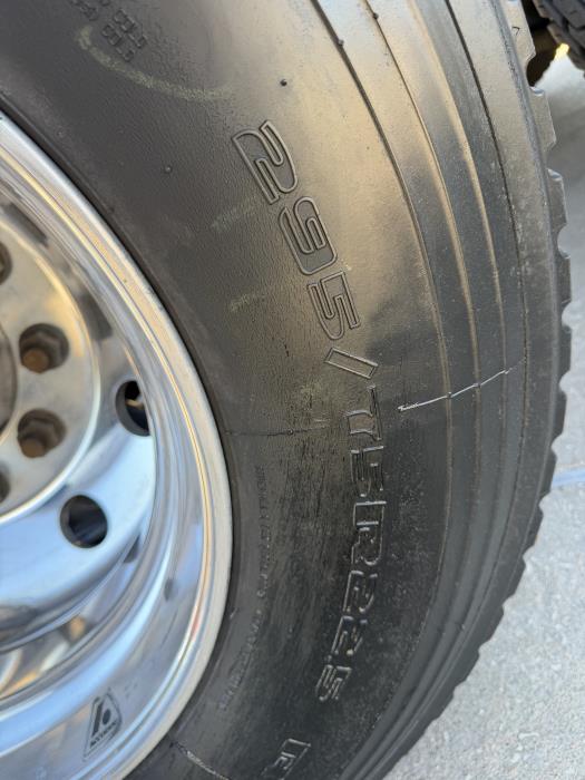 2022 International LT625-9