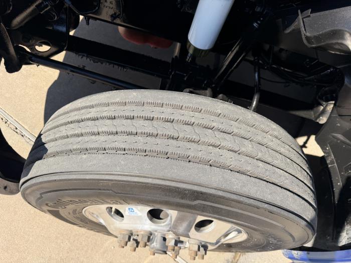 2022 International LT625-17