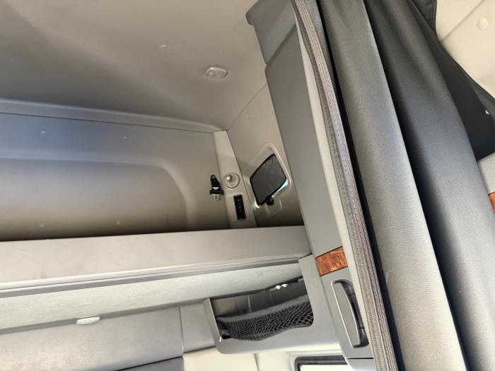 2022 International LT625-29