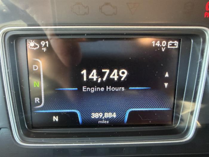 2022 International LT625-38