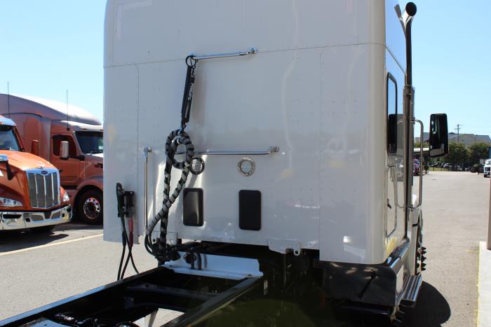 2023 Peterbilt 579-6