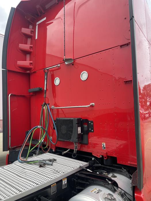 2022 Peterbilt 579-4