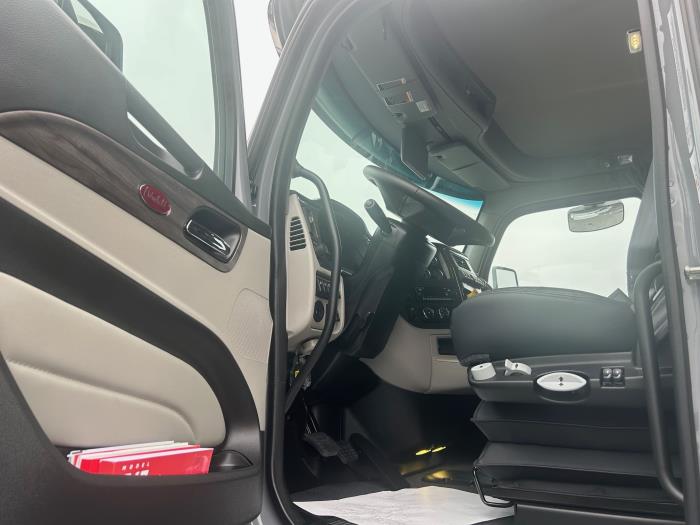 2026 Peterbilt 567-2