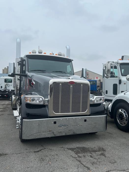 2026 Peterbilt 567-8