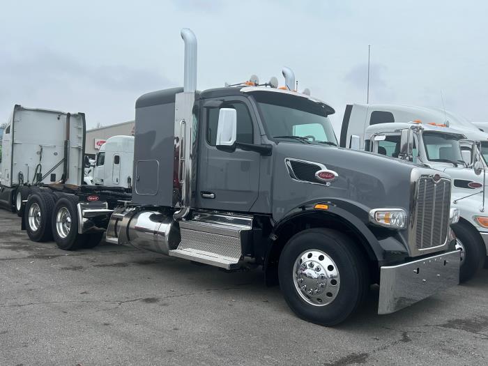 2026 Peterbilt 567-9