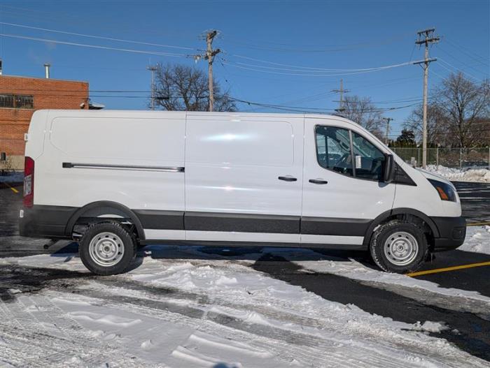 2026 Ford Transit-250-2