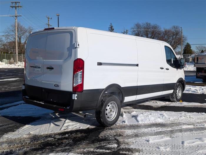 2026 Ford Transit-250-3