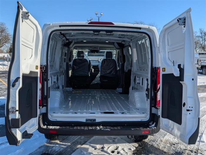 2026 Ford Transit-250-8