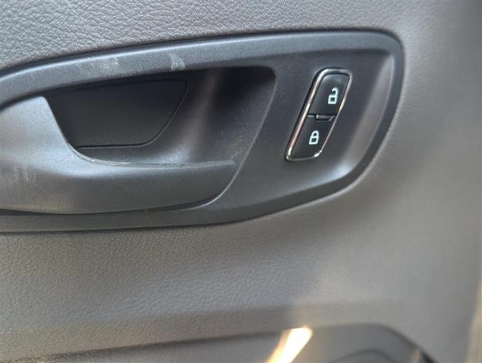 2026 Ford Transit-250-13