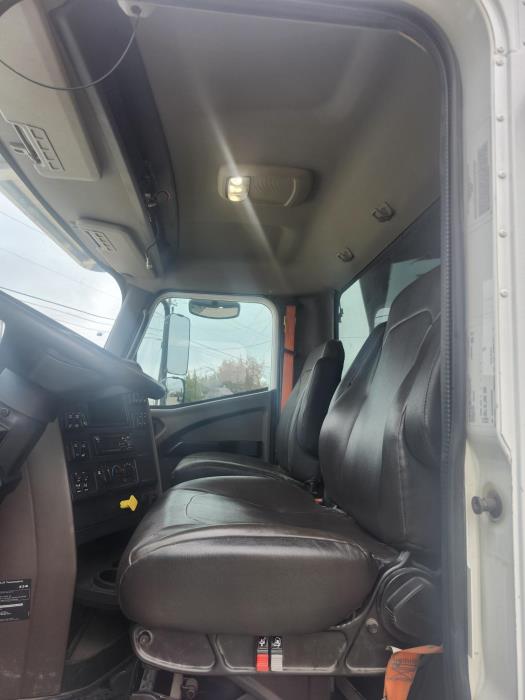 2019 International HX520-6