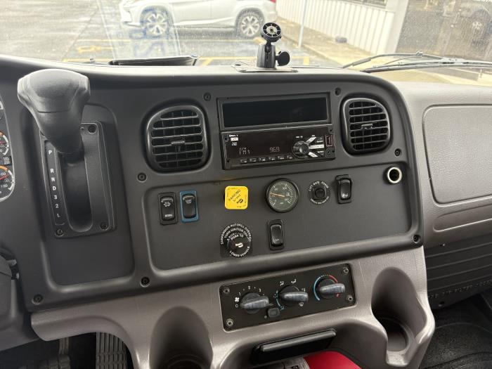 2020 Freightliner Business Class M2 106-5