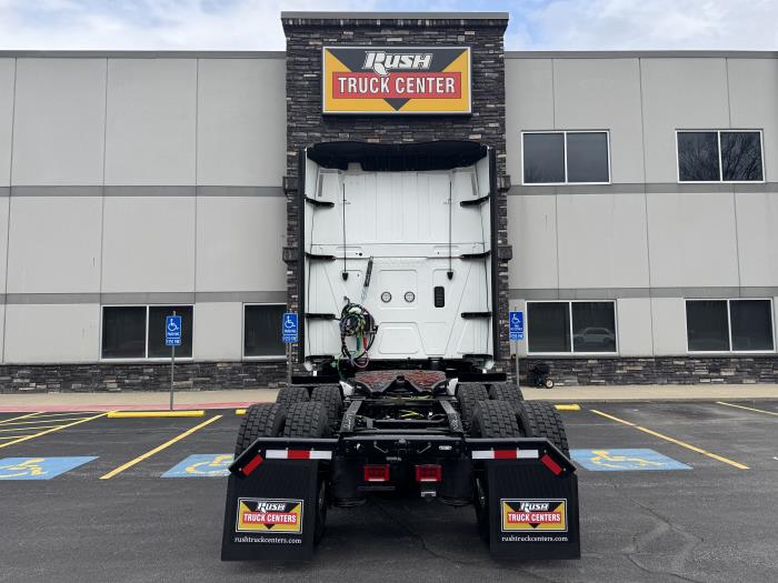 2026 International LT625-8