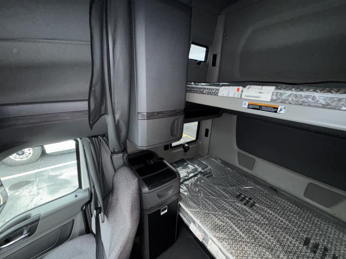 2026 International LT625-16