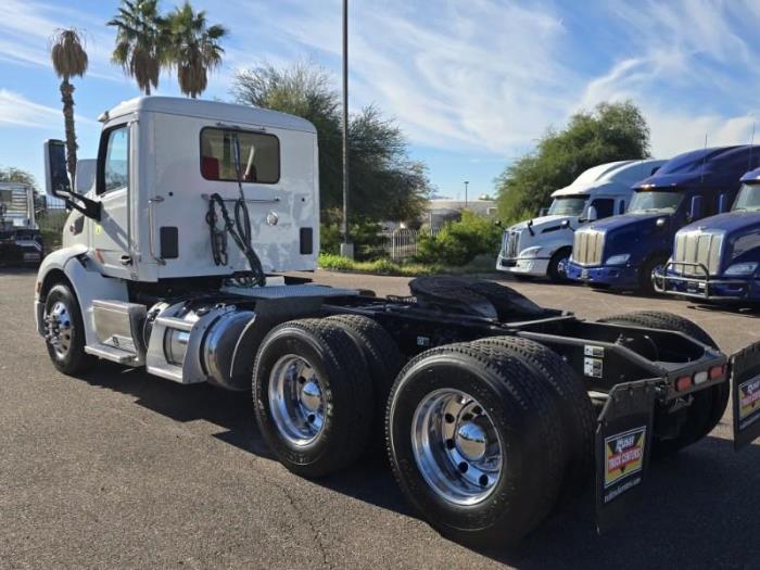 2020 Peterbilt 579-2