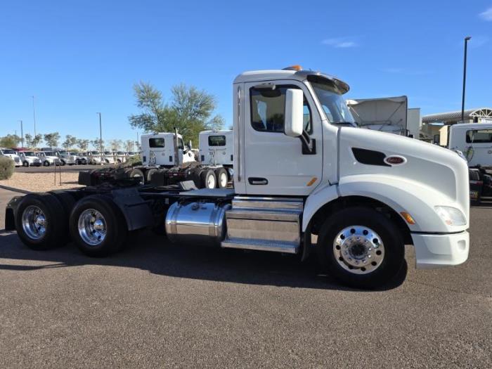 2020 Peterbilt 579-4