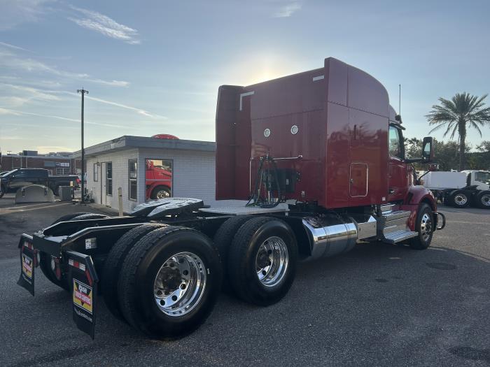 2022 Peterbilt 579-5