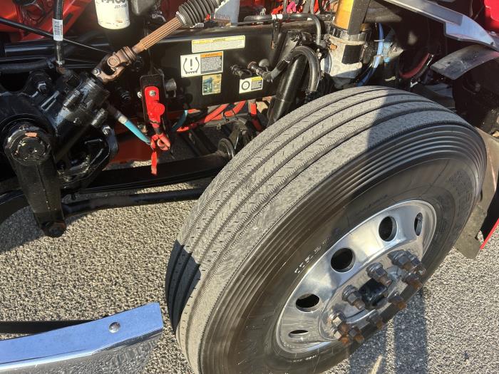 2022 Peterbilt 579-9