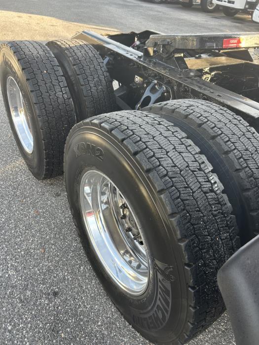 2022 Peterbilt 579-12