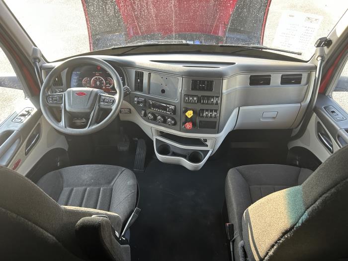 2022 Peterbilt 579-19