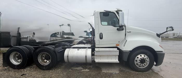 2020 International LT625-8
