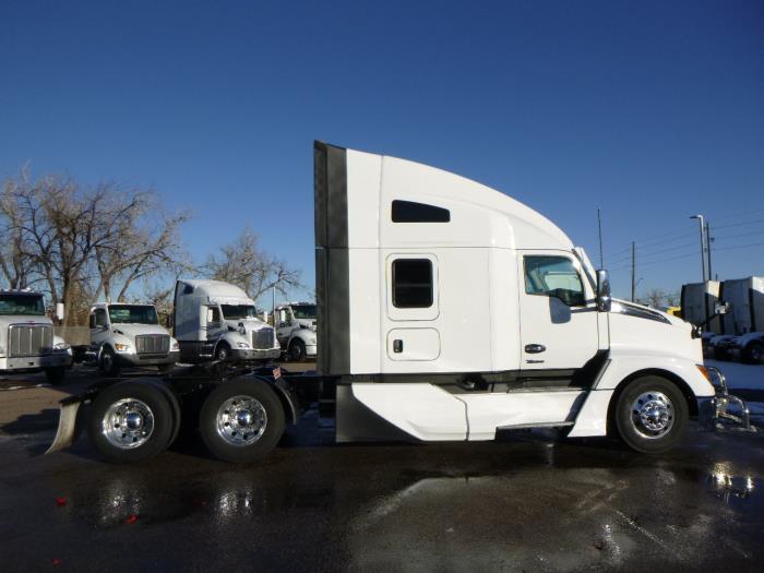 2022 Kenworth T680-5