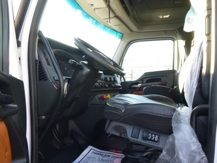 2022 Kenworth T680-10