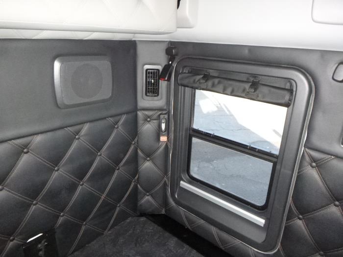 2022 Kenworth T680-20