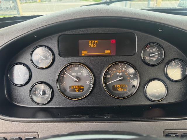 2020 Peterbilt 330-9